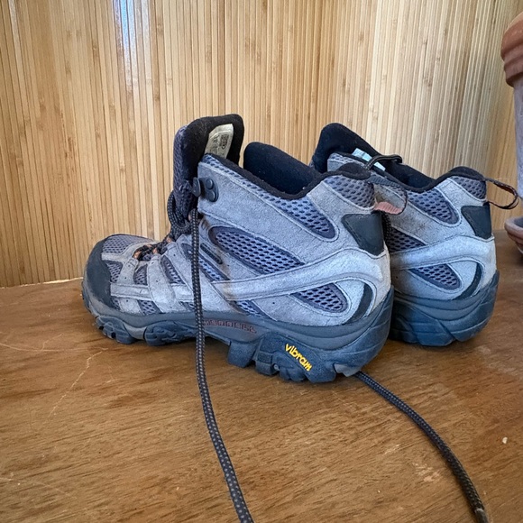 Moab 2 Mid Waterproof Hiking Boots, Size 9 main image 3